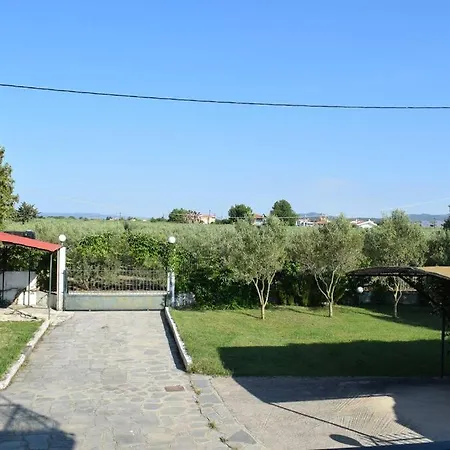 The Family House! Of Kavala * Karianí
